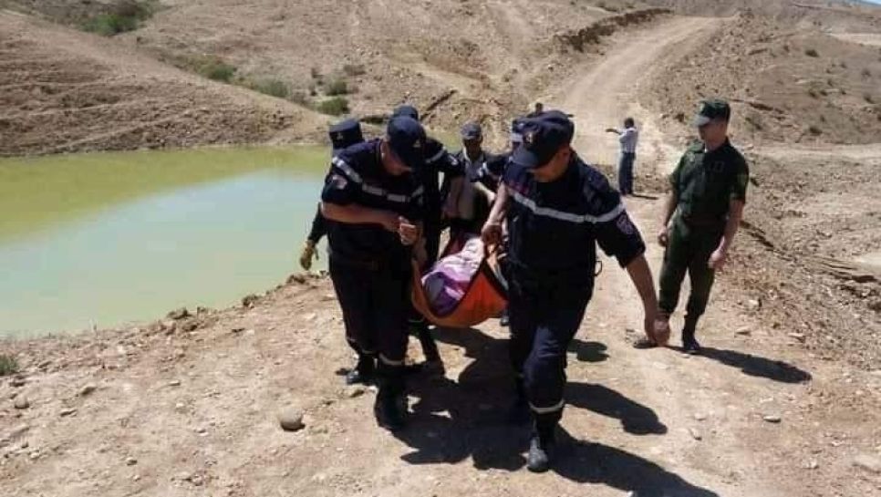 Repêchage des corps de deux enfants à Oued Djedi (Biskra). Photo : ©Protection Civile