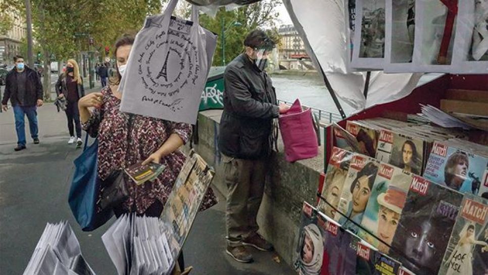 En ce mois de janvier, les quais et leurs bouquinistes font grise mine. © D. R.