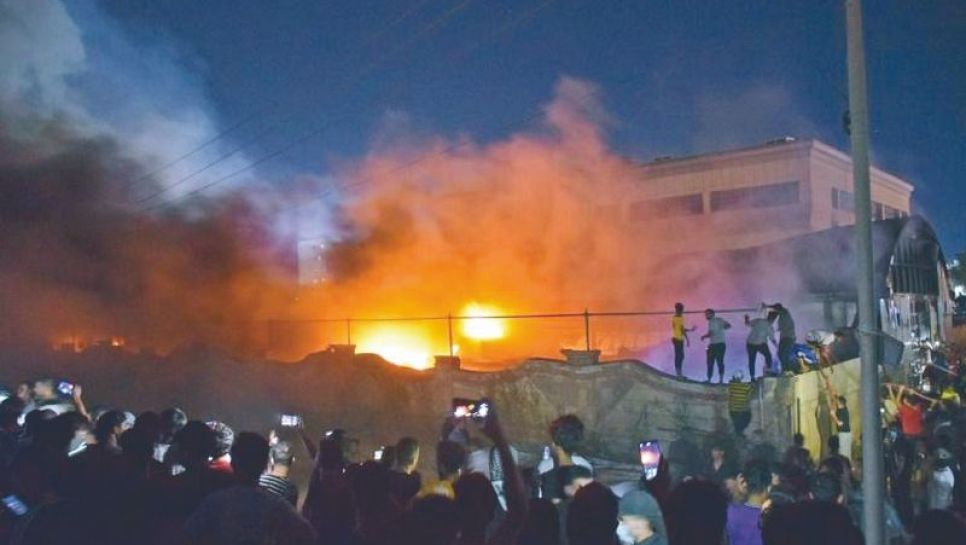 Incendie au service d'isolement de l’unité Covid-19 de l'hôpital Al-Hussein à Nassiriya, au sud de l'Irak, le 12 juillet 2021. © D.R