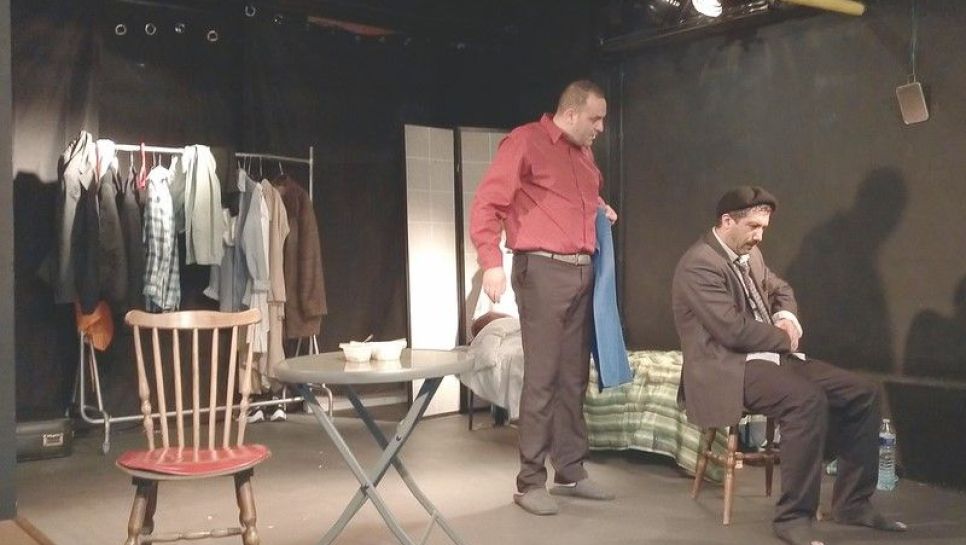 Extrait de la pièce Sin nni, au théâtre Hamma-Meliani.© Ali Bedrici/Liberté
