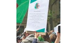 Manifestation, hier, des Algériens établis en France. © D.R