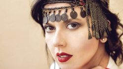 La chanteuse Fairouz Oudjida. © D. R.