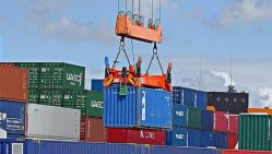 Des quantités considérables de produits sont toujours en souffrance au niveau des ports. © Archives Liberté