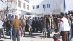 Les habitants de Berrihane sont montés au créneau, jeudi, pour revendiquer un meilleur cadre de vie. © C. E.