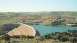 Vue du barrage de Sidi Abdelli (Tlemcen). © D.R