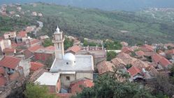 Vue du village Ihitoussen, dans la commune de Bouzeguène © D. R.