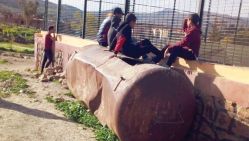 Les déchets métalliques constituent un danger pour les habitants. © D. R.