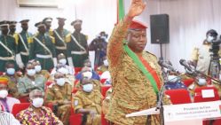 Paul-Henri Sandaogo Damiba a prêté serment le 16 février devant le Conseil constitutionnel à Ouagadougou. © D.R