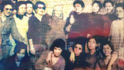 Prison de Toulouse 1961, Zoulikha (au centre) entourée de moudjahidate, dont Bouhired, Boupacha et Steiner. © D. R.